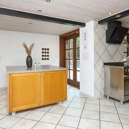 26 Person In Nimtofte-by Traum * Nimtofte